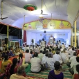 Sri Mahasannidhanam performing the nightly Sharada Chandramoulishwara Puja