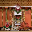 Sri Mahasannidhanam performing the nightly Chandramoulishwara Puja