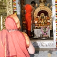 After the Jagadgurus had Darshan at the shrines of Goddess Sharadamba, Mahaganapati, Lord Bala Subrahmanya and Sri Adi Shankaracharya, they graced a public function organised on the occasion