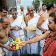 On April 25, Sri Sannidhanam visited the Sri Kothanda Ramaswamy Temple (Ramnagar)