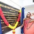 Sri Mahasannidhanam inaugurating the renovated Gangotri Kalyana Mandapam of the Kinattinkaara Samooham of Ernakulam