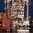 Sri Mahasannidhanam performing Chandramoulishwara Puja