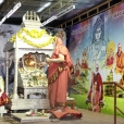 Sri Mahasannidhanam performing the nightly Sharada Chandramoulishwara Puja