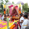Jagadgurus receiving a traditional welcome in Kalady