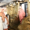 Sri Sannidhanam visiting the Manikkamangalam Katyayani temple