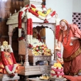 Mahasannidhanam performing the nightly Sri Sharada Chandramoulishwara Puja
