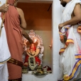 Jagadgurus having Darshan at the Sringeri Shankara Math in Kallidaikuruchi