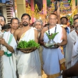 Jagadgurus being welcomed in a large procession to the Sri Sharadamba Bhajana Mandiram in Kasaragod