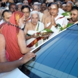 Sri Ramalingam, Vice President, All India Brahmins’ Federation leading the welcome of the Jagadgurus to Mattancherry, Kochi
