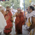 Sri Mahasannidhanam and Sri Sannidhanam arrived at the hill station of Kodaikanal to a warm welcome by devotees. Sri Mahasannidhanam inaugurated a building named “Sri Bharati Tirtha Kripa”