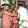 Upon arrival the Jagadgurus had Darshan at the Goddess Seethalakshmi Temple