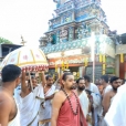 The Jagadgurus had Darshan at the Mahaganapati temple and then went in a procession to grace a public function at the Vidyadhiraja NSS auditorium
