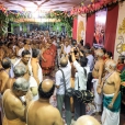 Devotees reverentially receiving the Jagadgurus at the entrance of the Poovananathar temple