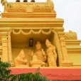 Sri Mahasannidhanam and Sri Sannidhanam at the Sri Akhilanda Nayaki Sameta Kothandarameshwarar in the town of Kayatharu