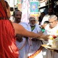 On March 30, 2017, Sri Sannidhanam travelled to the Avani Moolam Street near the Meenakshi Sundareshwarar temple and graced the Arya Vaishya Samajam