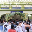 Sri Sannidhanam then proceeded towards the Setupati Higher Secondary School and blessed the devotees, students and faculty with an Anugraha Bhashanam