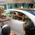 Arriving in the Agrahara of Mahadanapuram on May 8, 2017, the Jagadgurus were received respectfully by the residents and led along the main Agrahara having at its two ends, a temple for Lord Shiva and a temple for Lord Vishnu