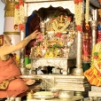 Sri Mahasannidhanam then performed the Sharada Chandramoulishwara Puja
