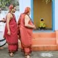 The Jagadgurus visiting the Dharma Shasta temple at Kariyamanikkapuram