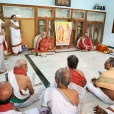 Sri Shiva Subrahmanya Shivachariar of Palani speaking during the event to thank the Jagadgurus for the Vijayayatra in Tamil Nadu