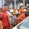 Jagadgurus at the Gomati Ambal Sameta Agneeshwarar temple in Melnattham