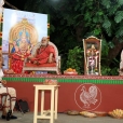 Guru Bhakta Mani Sri PR Ramasubrahmaneya Rajha welcoming the Jagadgurus