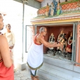 On April 8, Sri Sannidhanam visited the ParvataVardhini Ramalingeshwara Swamy Temple