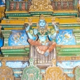 The walls of the Ramalinga Vilasam hall are adorned with frescoes depicting various events described in the Puranas and the lilas of the Lord