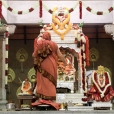 Sri Mahasannidhanam performing the nightly Sharada Chandramoulishwara Puja in Ramayyanpatti