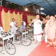 Sri Mahasannidhanam and Sri Sannidhanam blessed hundreds of needy and physically challenged people with artificial legs and tricycles