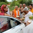 Sri Sannidhanam visiting the Sri Sampath Gopalakrishnan temple in Varadaiyyan Gramam in Ayikudy