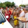 Sri Sannidhanam visiting the Sri Sampath Gopalakrishnan temple in Varadaiyyan Gramam in Ayikudy