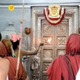 Jagadgurus having Darshan at Sri Torana Ganapati shrine