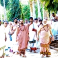 The Jagadgurus depart from Sringeri