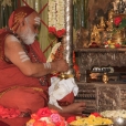 Sri Mahasannidhanam performing the nightly Chandramoulishwara Puja