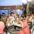 The Jagadgurus were received at the entrance of the Rajagopala Swamy temple in the Agrahara of Sundarapandiapuram