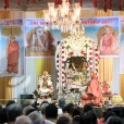 Sri Mahasannidhanam performing the nightly Sharada Chandramoulishwara Puja
