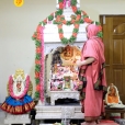 Sri Sannidhanam performing the nightly Sri Sharada Chandramoulishwara Puja