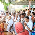 Sri Mahasannidhanam and Sri Sannidhanam were first received with Poornakumbha Swagata at the entrance of the Goddess Sharadamba temple of the Sringeri Shankara Math in Tiruppur