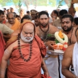 Sri Mahasannidhanam and Sri Sannidhanam arrived at Udumalaipettai to a devout welcome on April 23, 2017