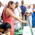 Sri Sannidhanam then laid the foundation for a Venkataramana Swamy temple in Udumalaipettai